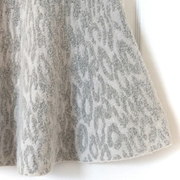 Theory Marvita Leopard Print Wool Blend Vela Knit A-line Midi Skirt Gray Small - Picture 8 of 10